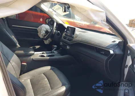 2019 Nissan Altima 2.5 Platinum from USA, damaged, VIN 1N4BL4FV1KC116437